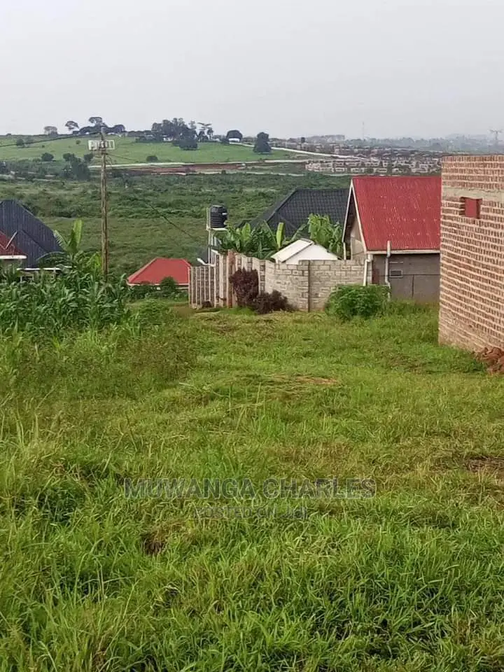 Plots in Kitende Entebbe Road for Sale