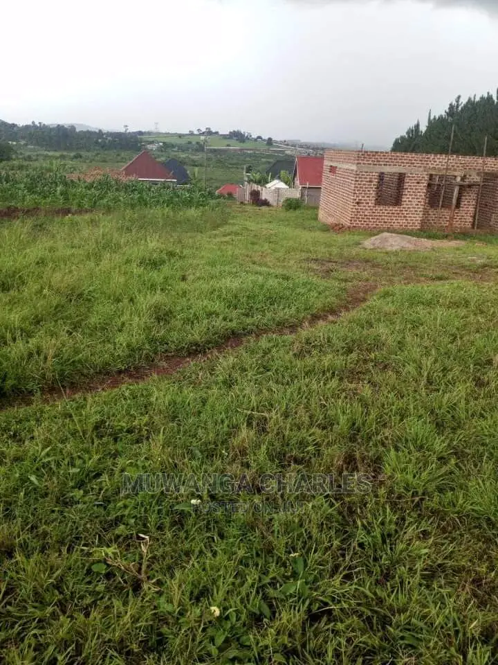Plots in Kitende Entebbe Road for Sale