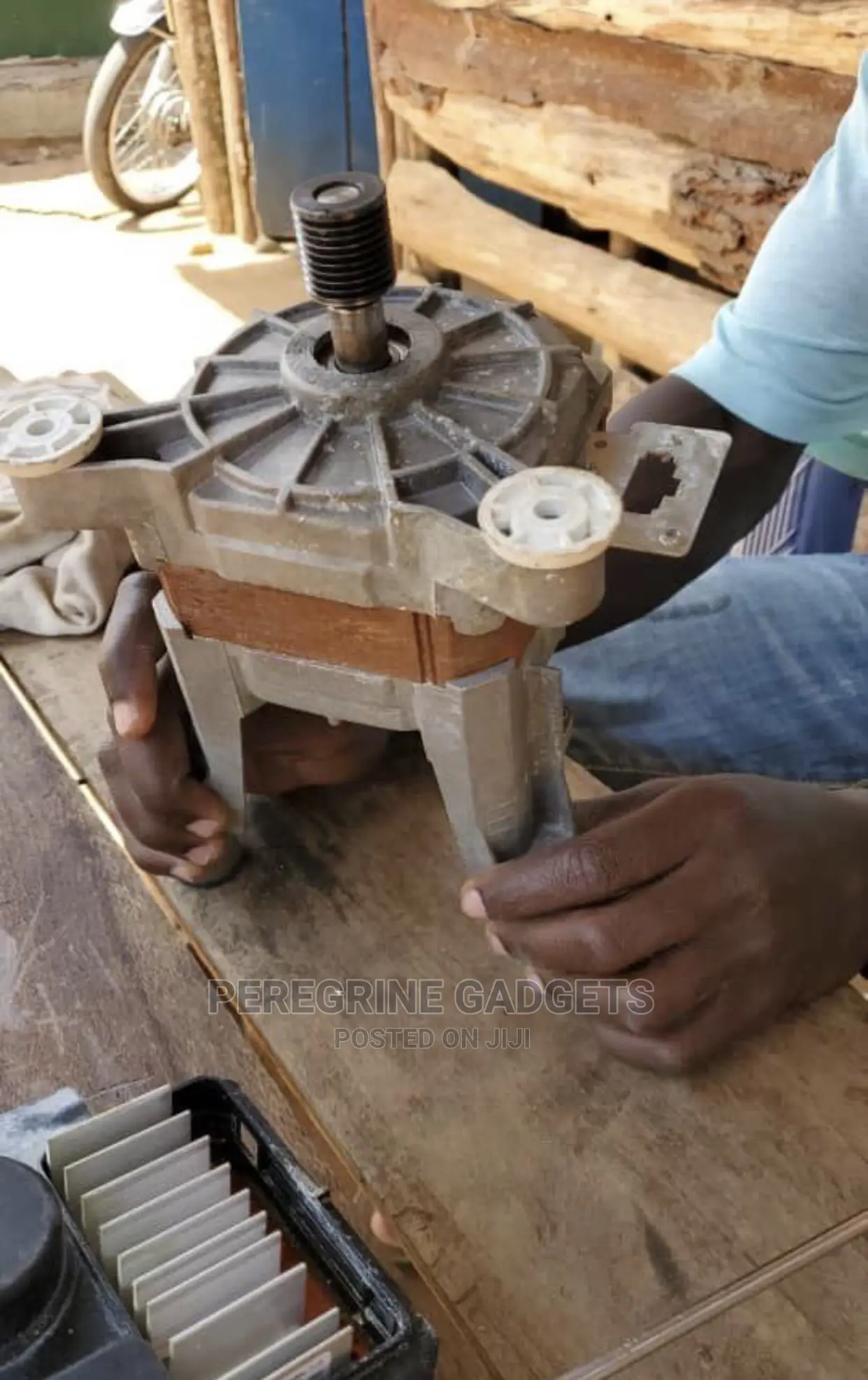 Skillful Mechanized Technicians for Washing Machine Repair