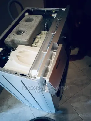 Skillful Mechanized Technicians for Washing Machine Repair