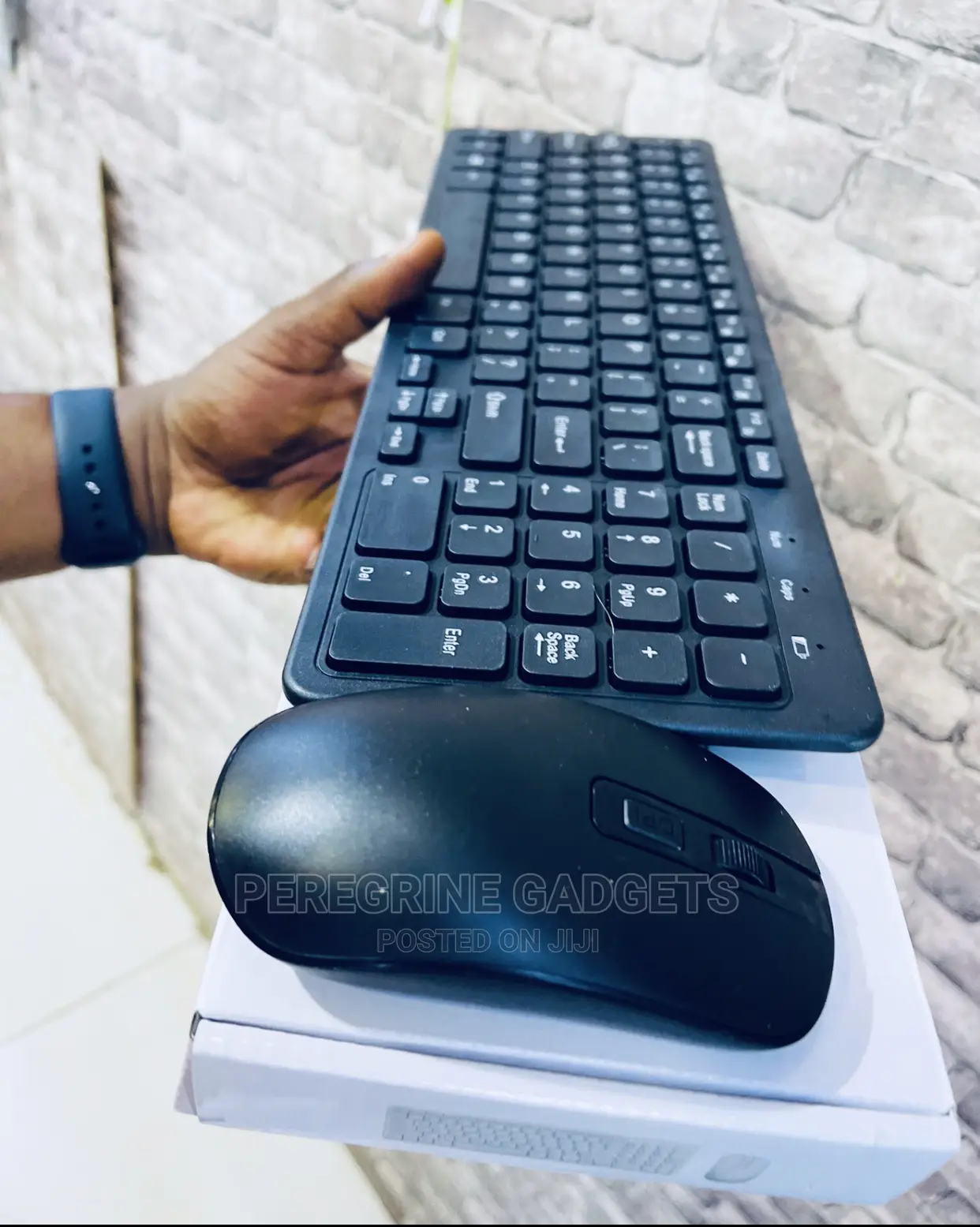 Multi-Device Bluetooth HP Cs10 Wireless Keyboard and Mouse