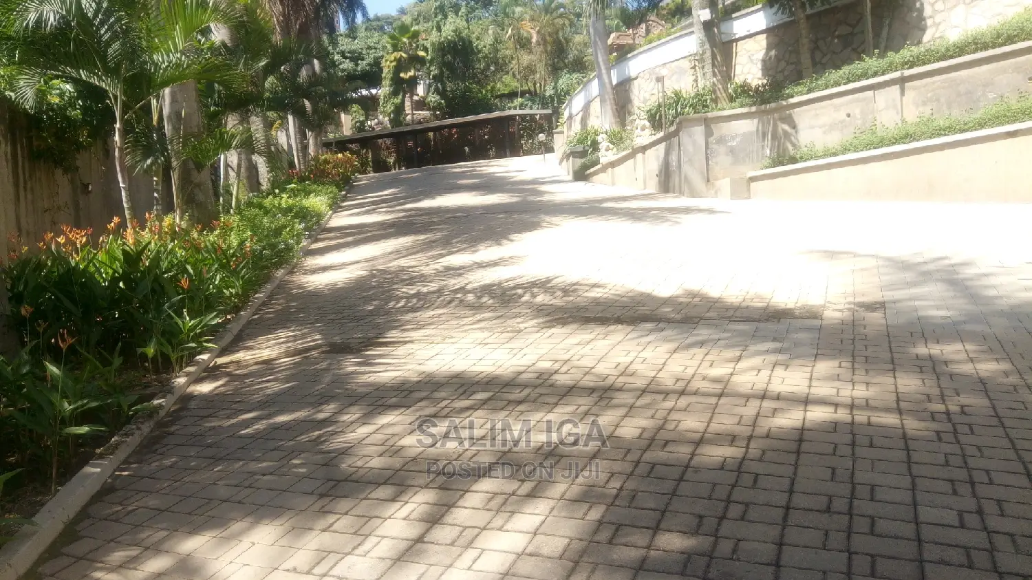10bdrm Maisonette in Kololo Property, Central Division for Rent