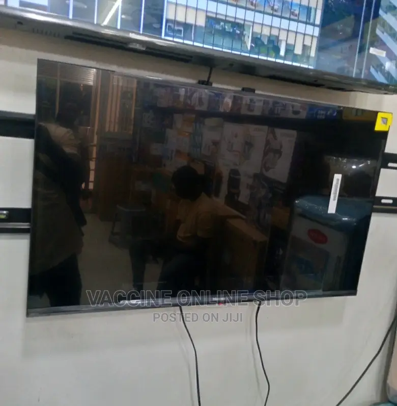 Hisense 32inch Smart Tv:1