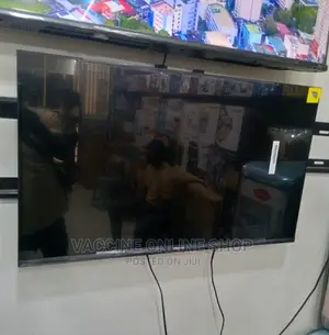 Chiq 32inch Smart Tv:1