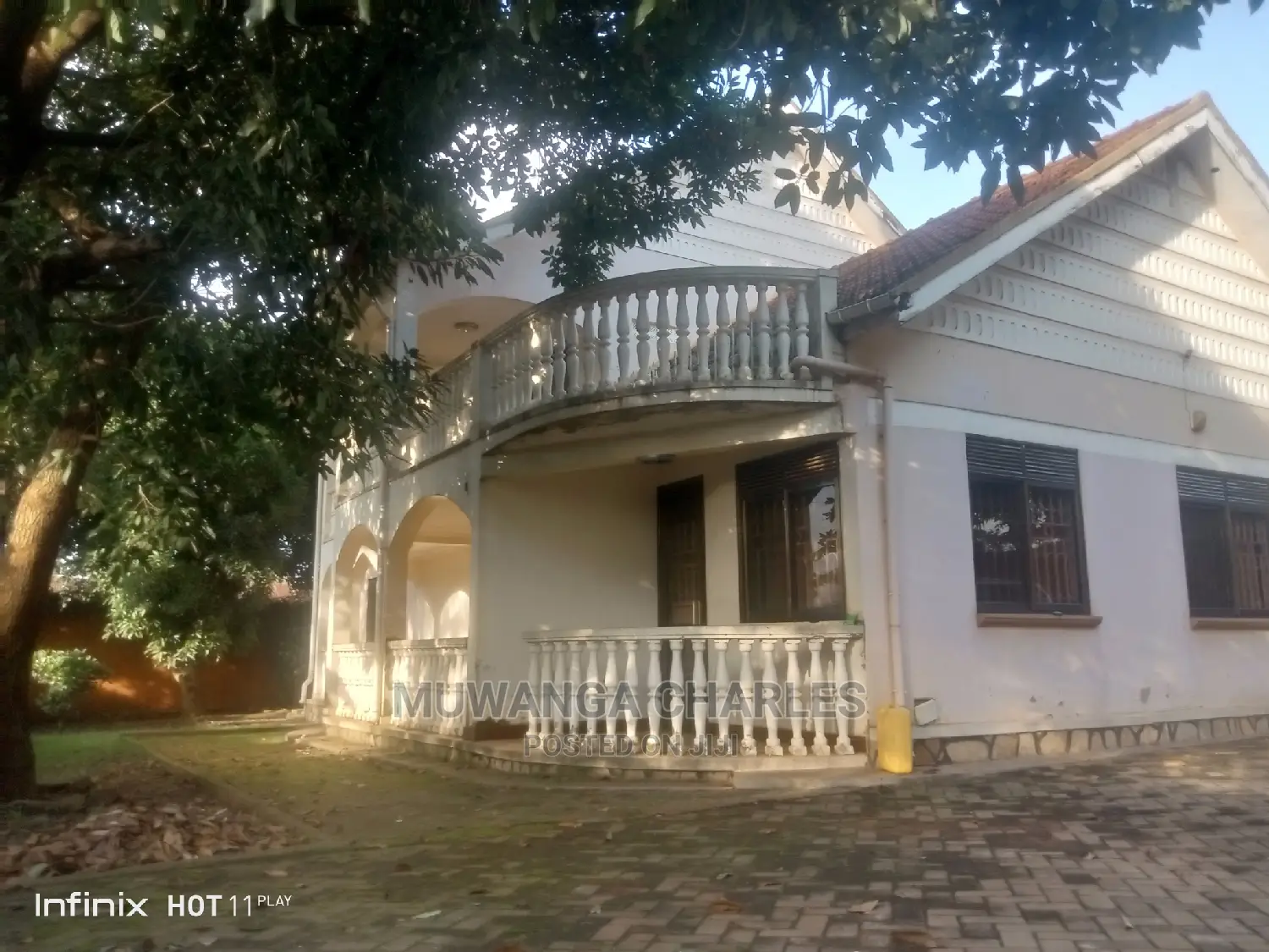 5bdrm Duplex in Fs Properties Ltd, Central Division for Sale
