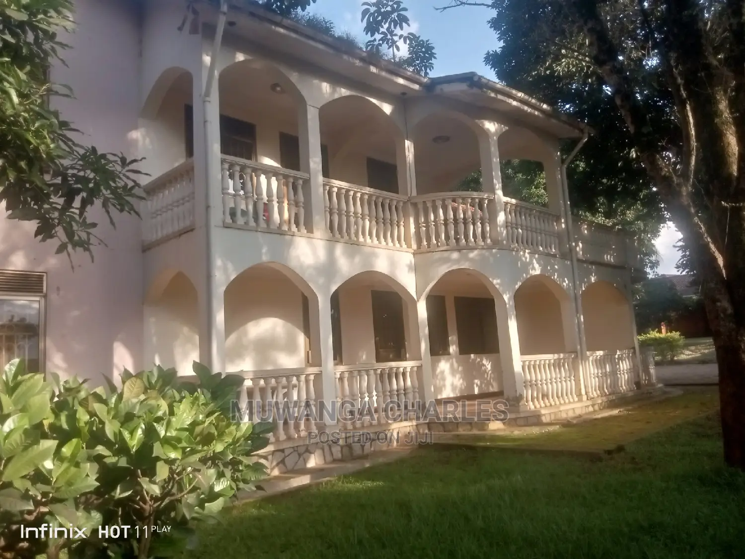 5bdrm Duplex in Fs Properties Ltd, Central Division for Sale