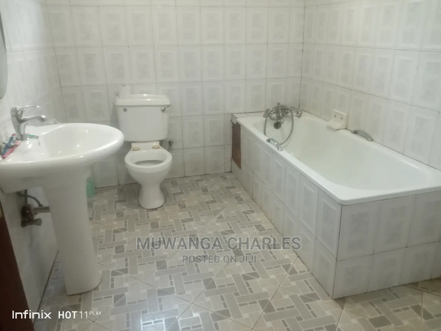 5bdrm Duplex in Fs Properties Ltd, Central Division for Sale
