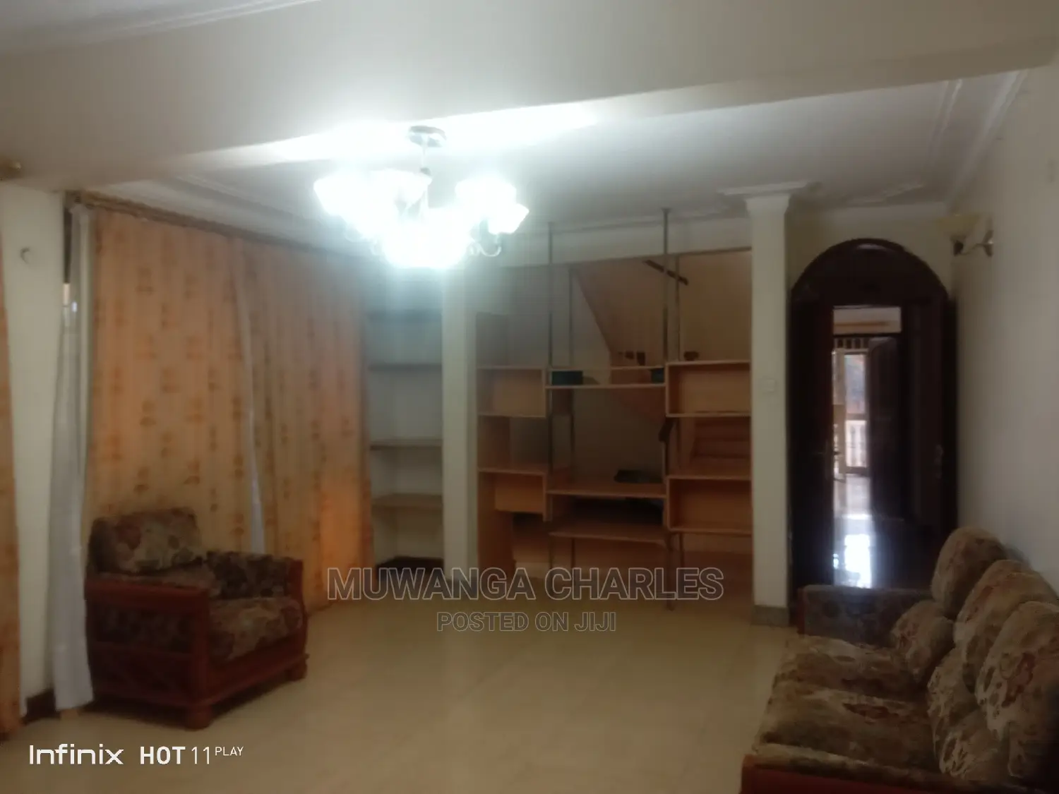 5bdrm Duplex in Fs Properties Ltd, Central Division for Sale
