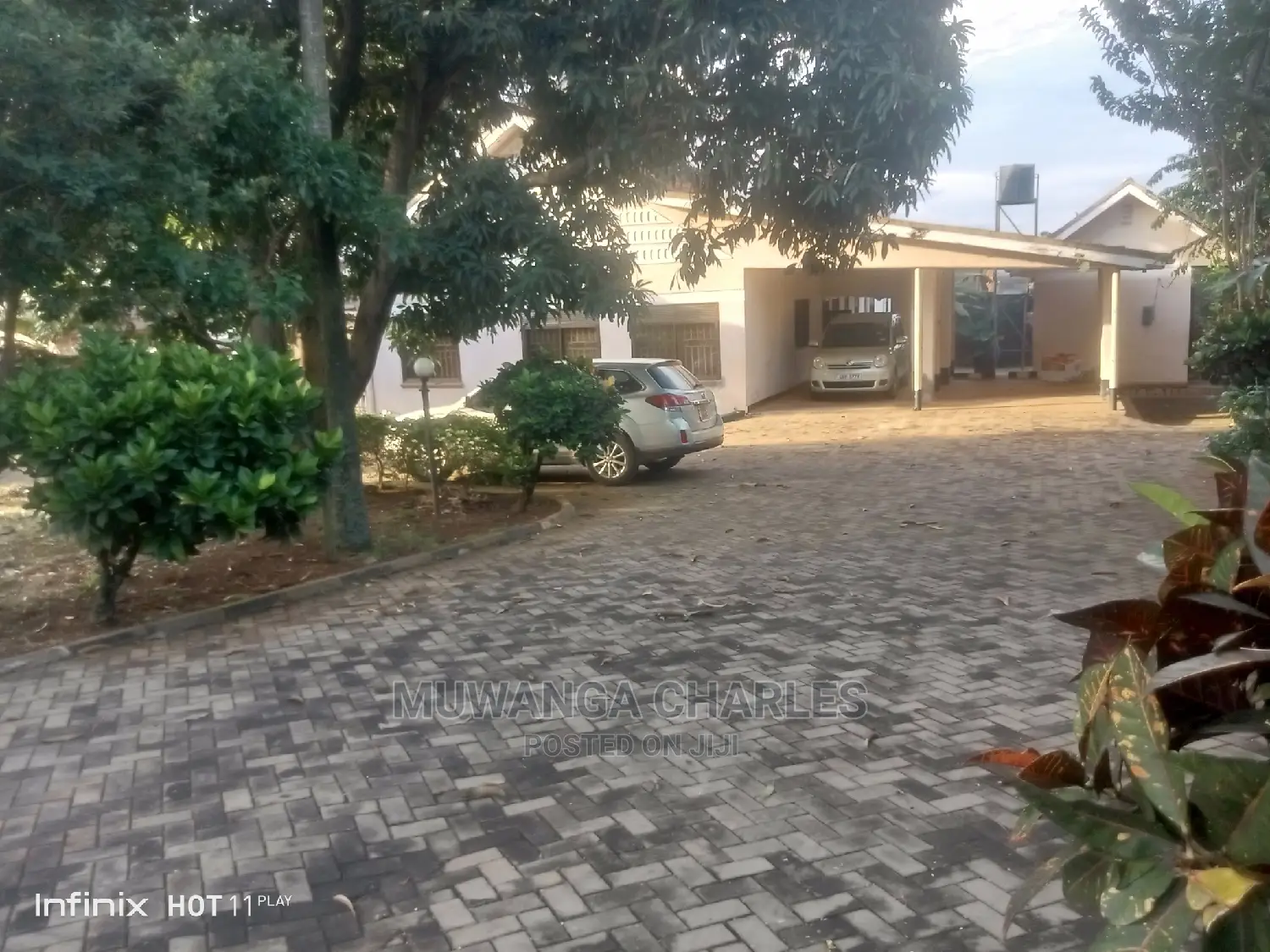 5bdrm Duplex in Fs Properties Ltd, Central Division for Sale