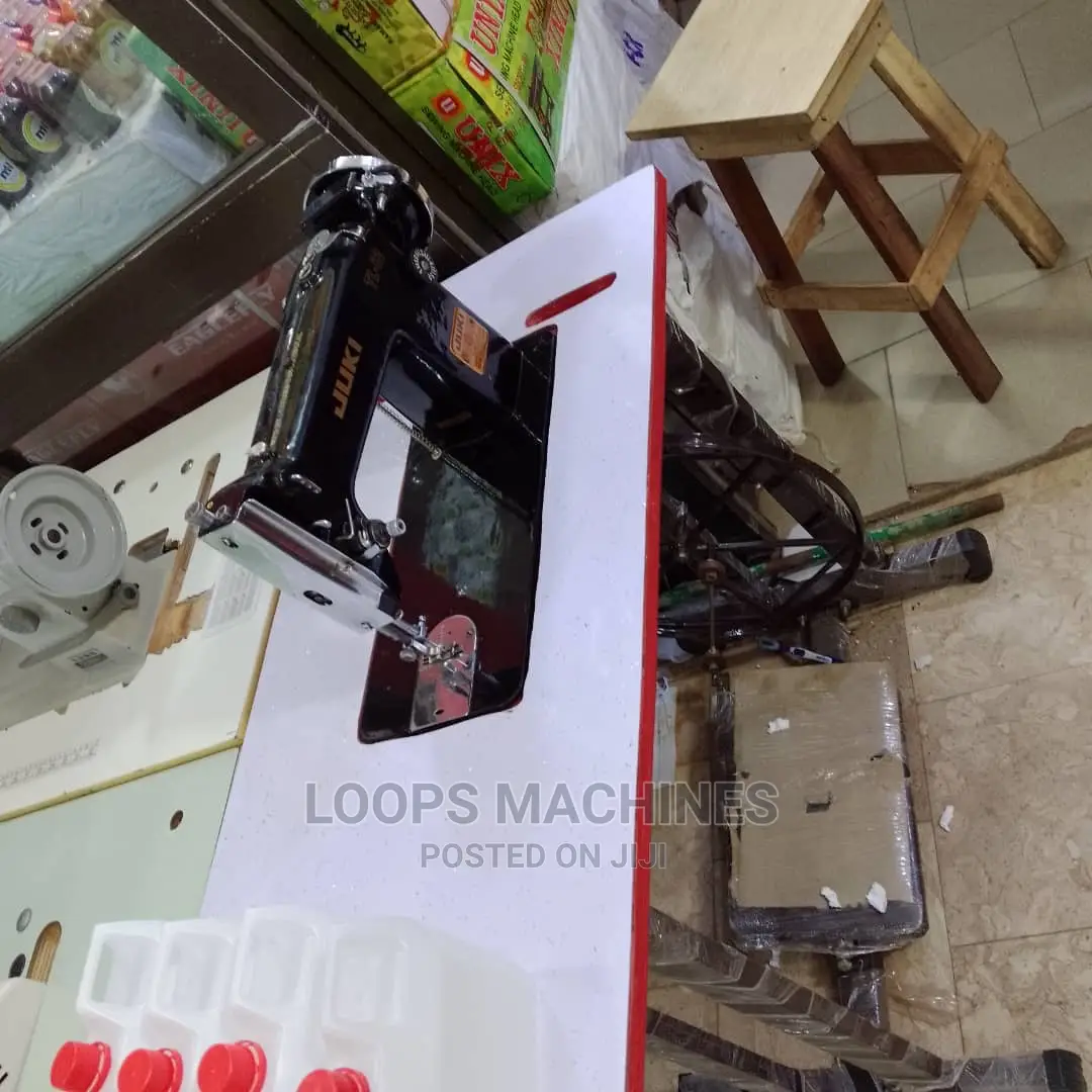 Juki TL 82 Sewing Machine