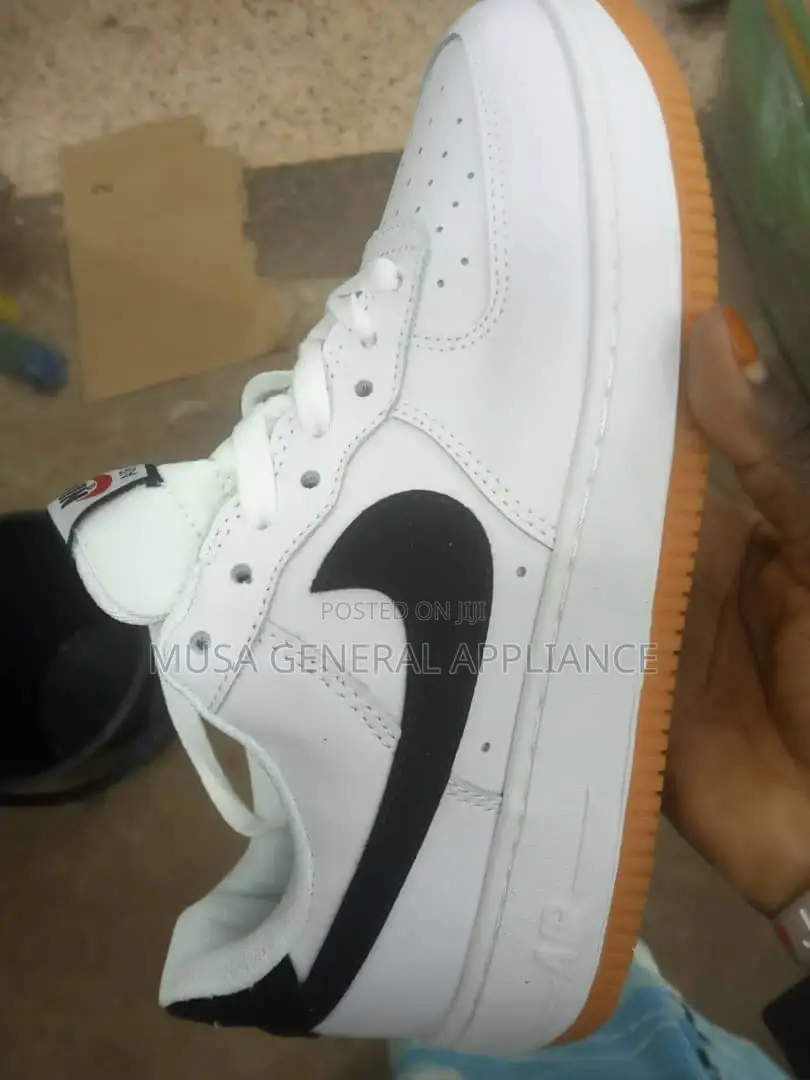 Fast Sneakers