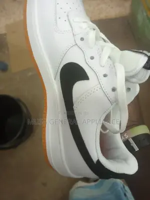 Fast Sneakers