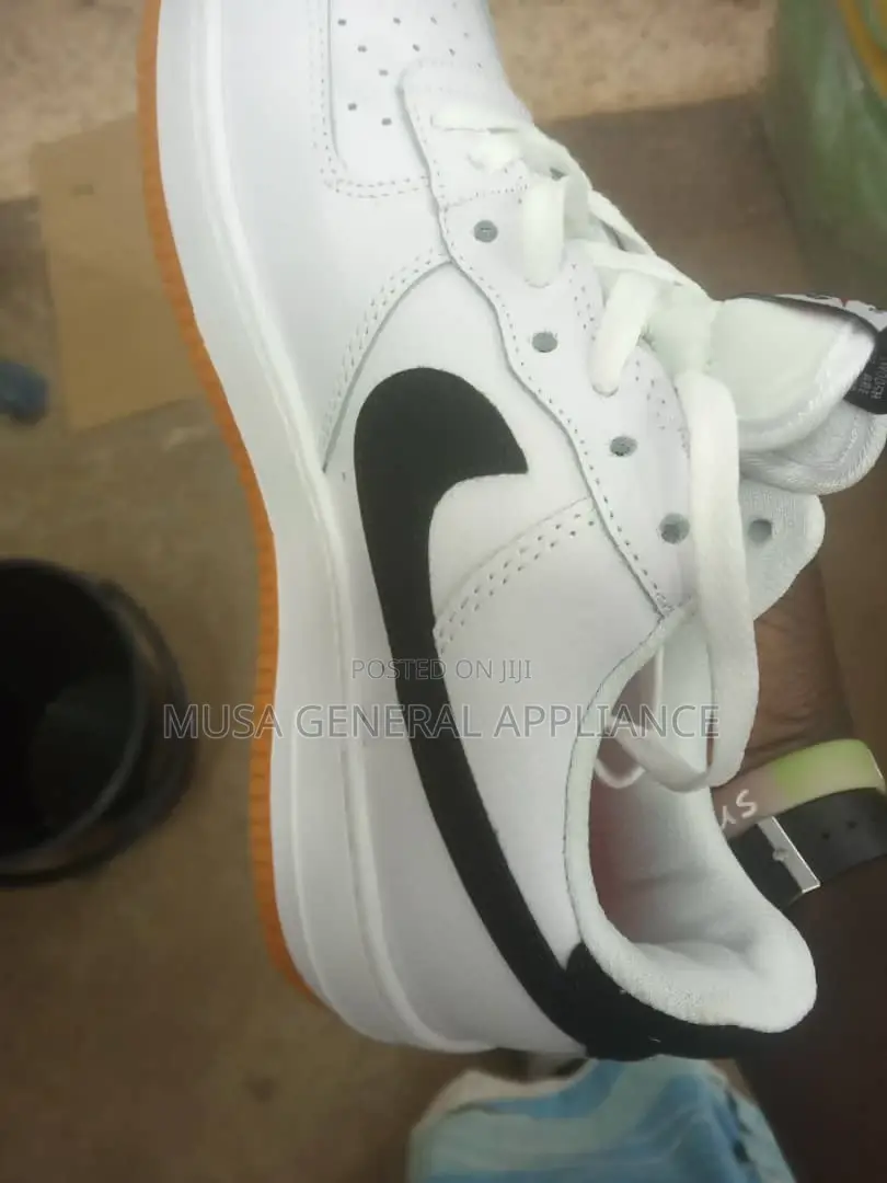 Fast Sneakers
