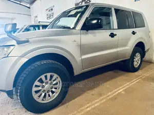 Mitsubishi Pajero 3.2 Di-D 2008 Silver