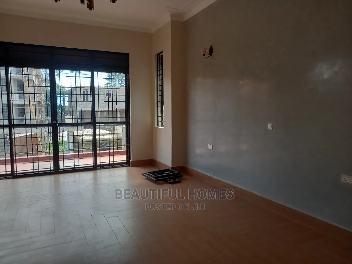 Furnished 7bdrm Mansion in Kyanja, Central Division for Sale