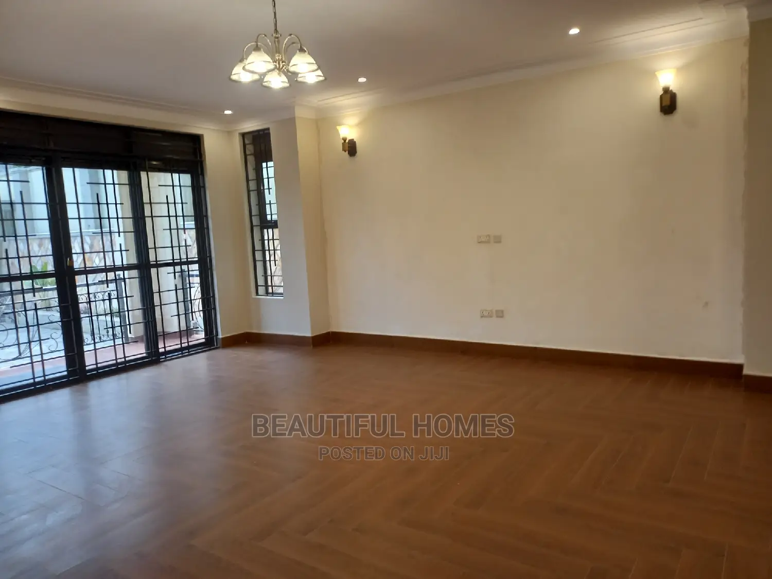 Furnished 7bdrm Mansion in Kyanja, Central Division for Sale