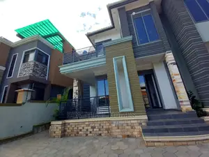 Furnished 5bdrm Duplex in Kyanja, Nakawa for sale