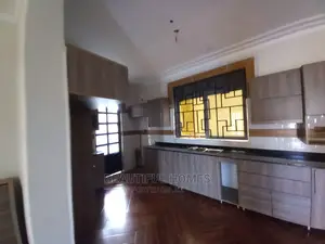 Furnished 5bdrm Duplex in Kyanja, Nakawa for sale