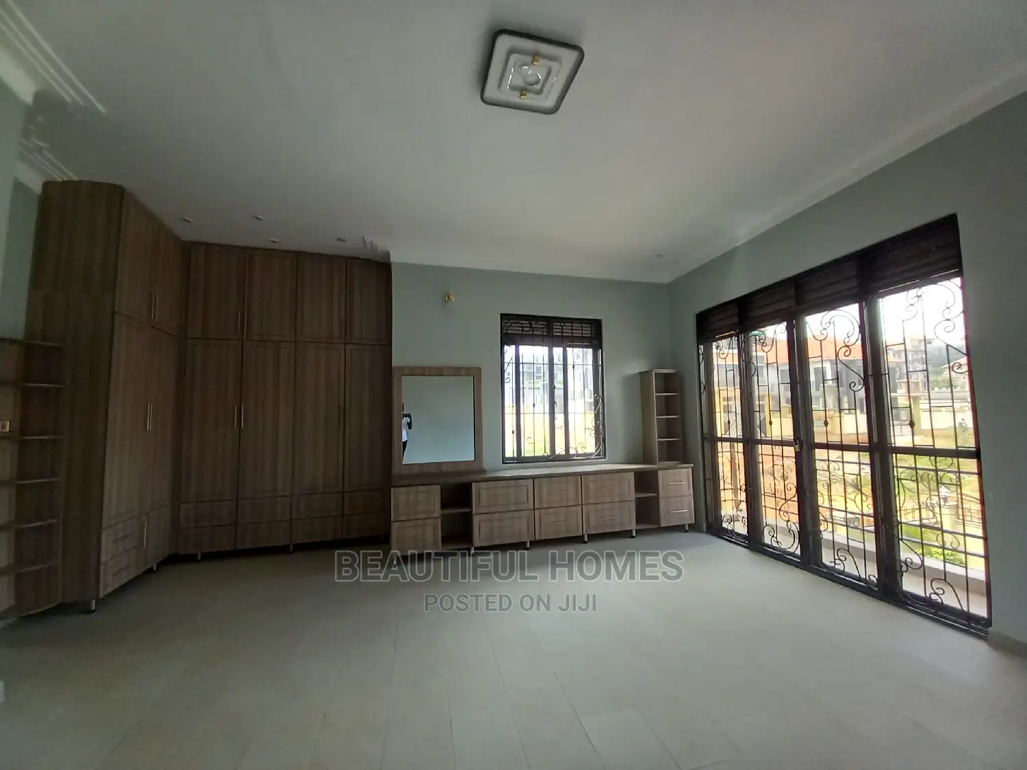 Furnished 5bdrm Mansion in Kyanja Ministers, Nakawa for Sale