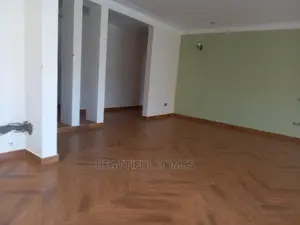 Furnished 6bdrm Mansion in Kira Corporate for Sale