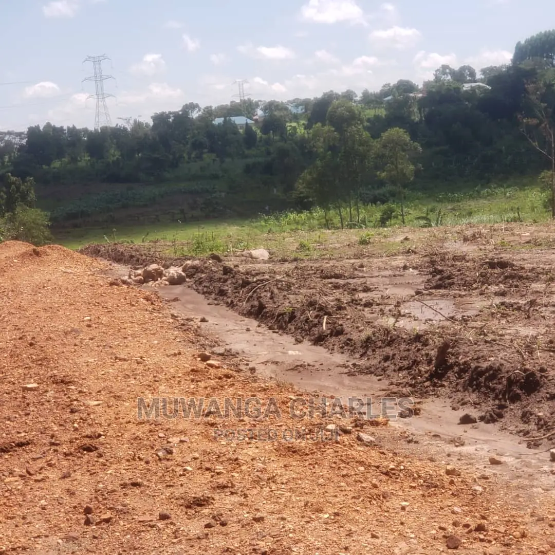 Plot for Sale at Gayaza Road Busiika