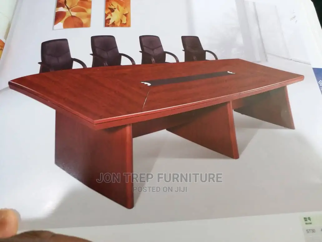 Boodroom Table