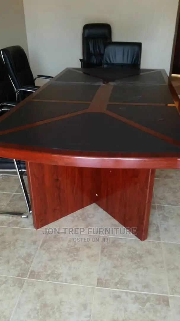 Boodroom Table