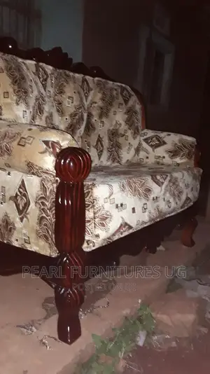 We Make and Repair Sofa Sets at Your Home