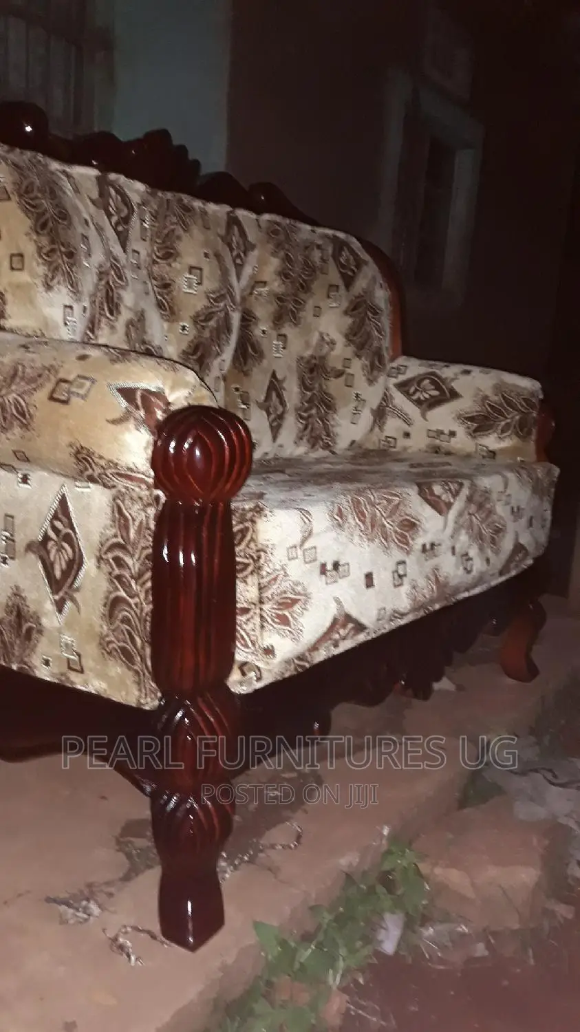 We Make and Repair Sofa Sets at Your Home