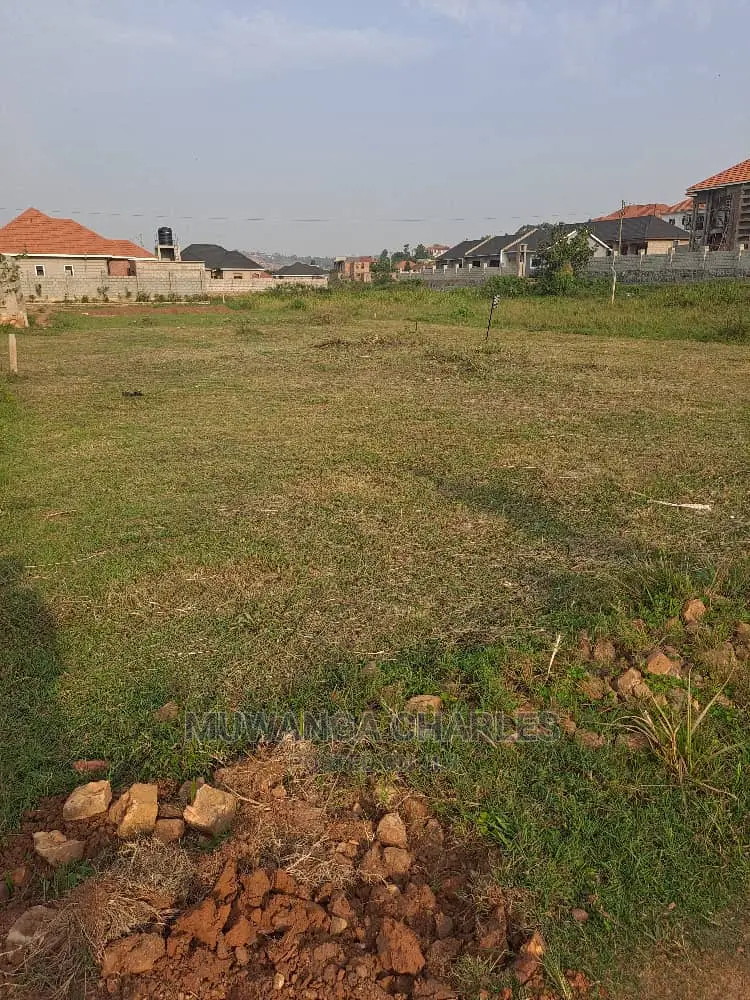 100by70ft Plot for Sale at Kyanja Kungu