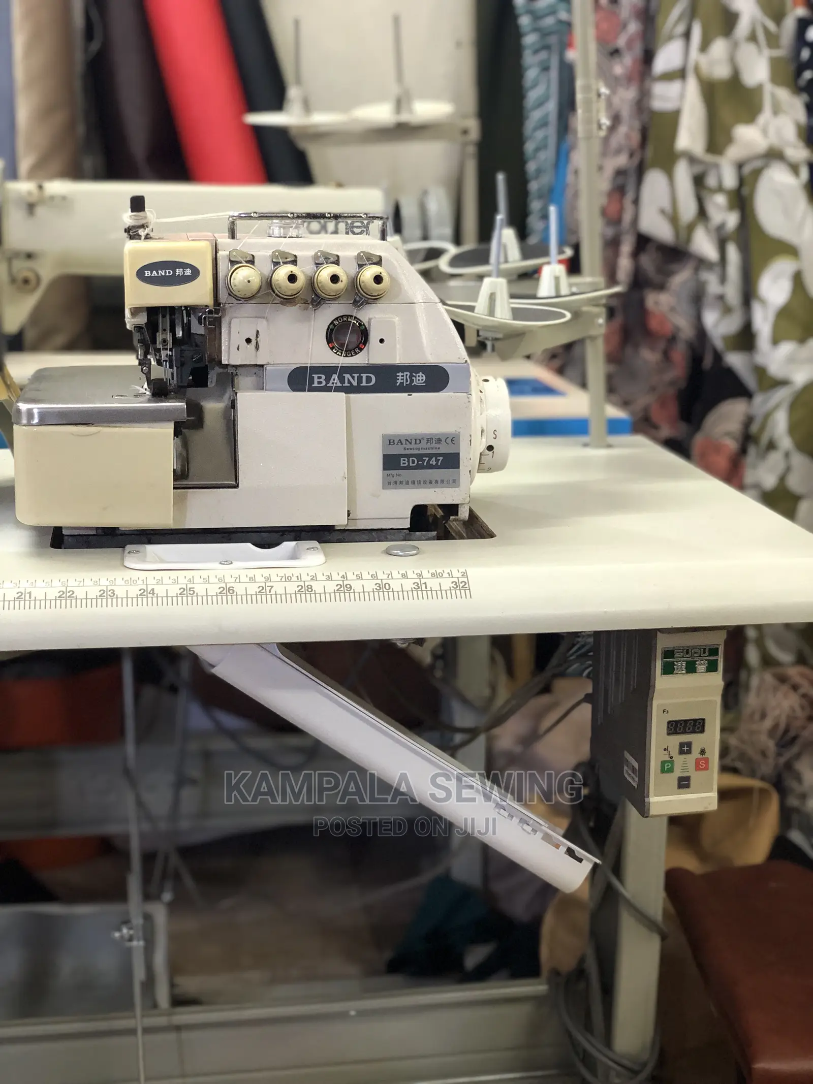 Computerized Industrial Overlock Sewing Machine in Central Division