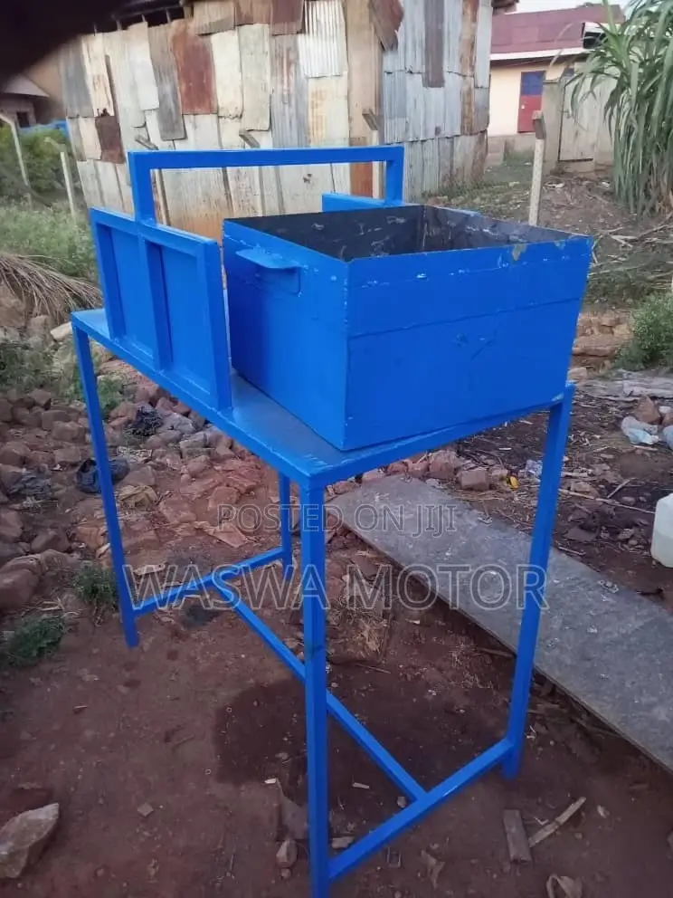 Mannul Soap Machine 1