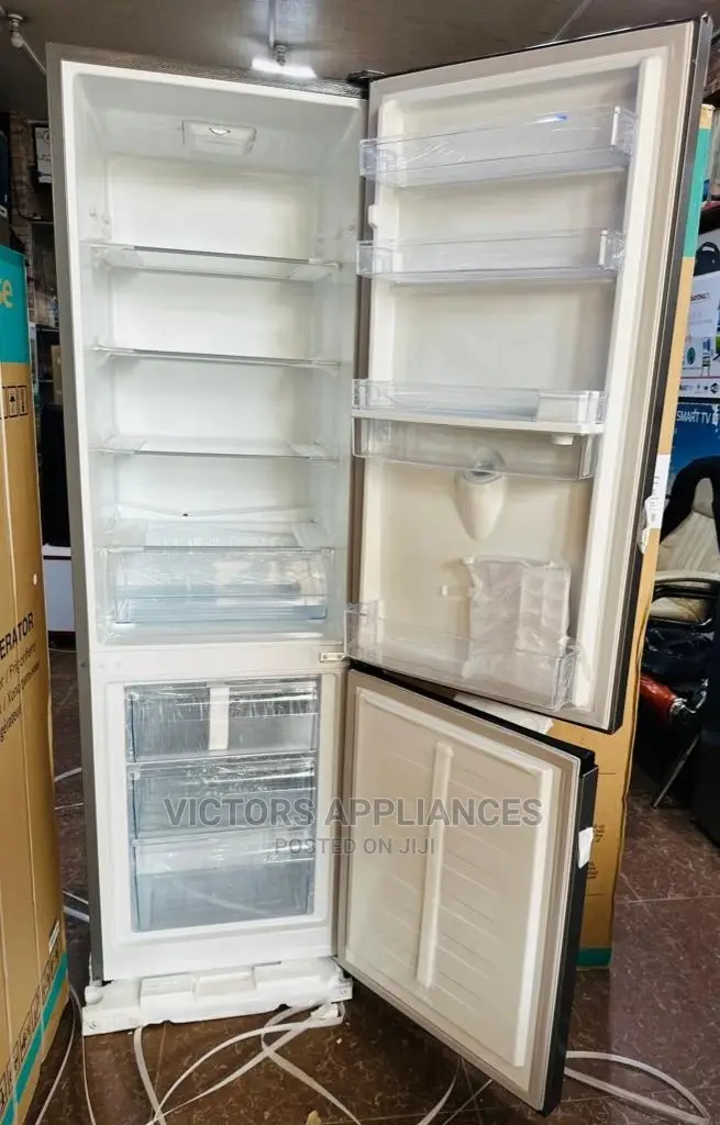 Hisense Refrigerator 341L Double Door With Dispensor