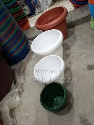 Plastic Flower Pots