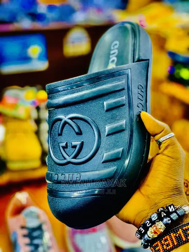 Original Classic Gucci Crog Sandals in Central Division Shoes