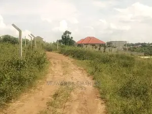 Plots in Gayaza Kimwanyi
