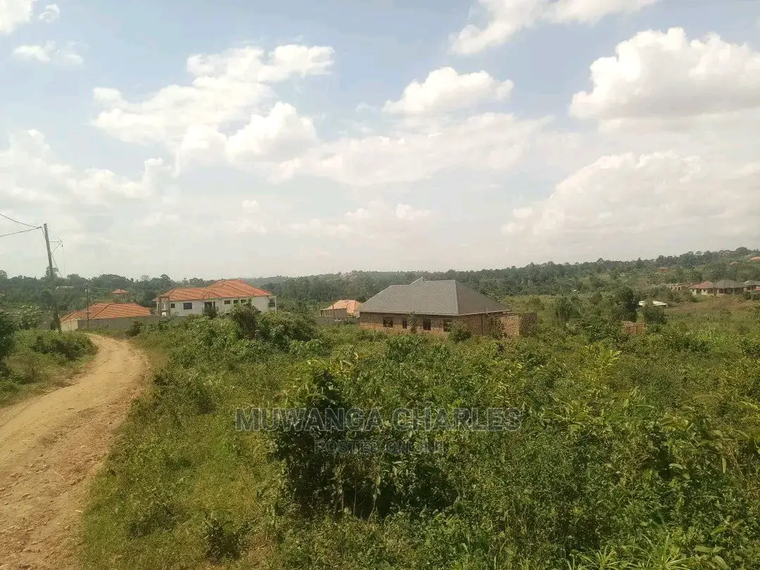 Plots in Gayaza Kimwanyi