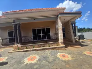 Furnished 4bdrm House in Kira for sale