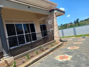 Furnished 4bdrm Bungalow in Kira for sale