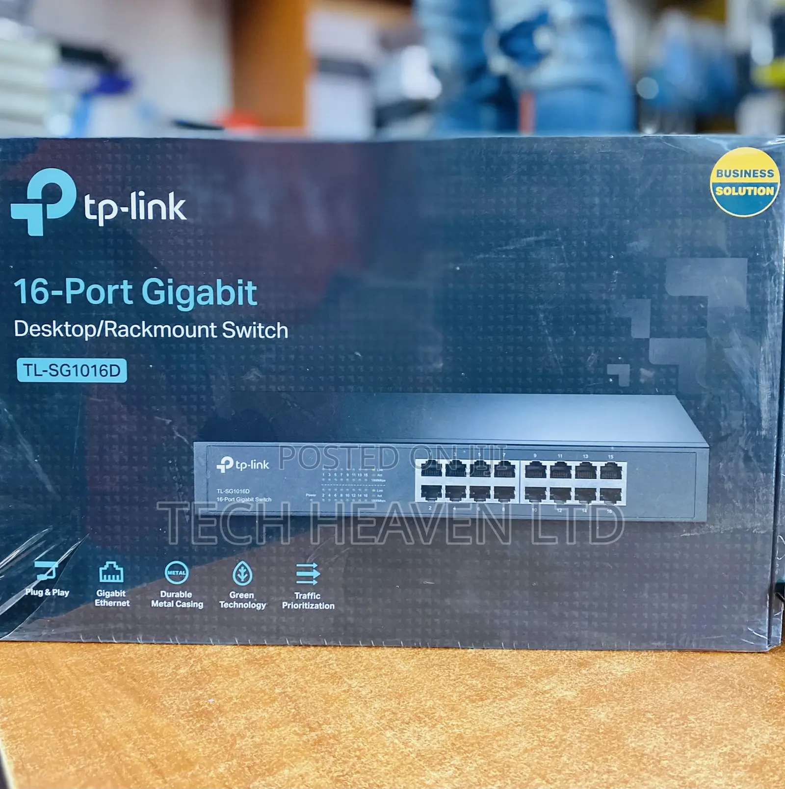 16-Port Gigabit Desktop/Rackmount Switch TPLINK