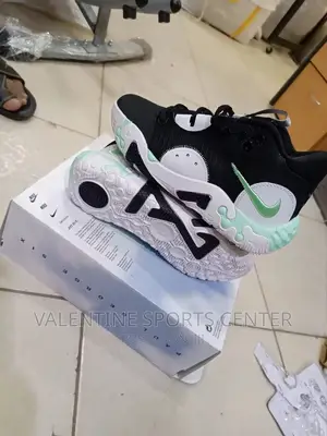 Basketball Shoes Original Nike All Different Colours Sizes