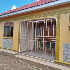 2bdrm House in Nansana Katokr, Central Division for Sale