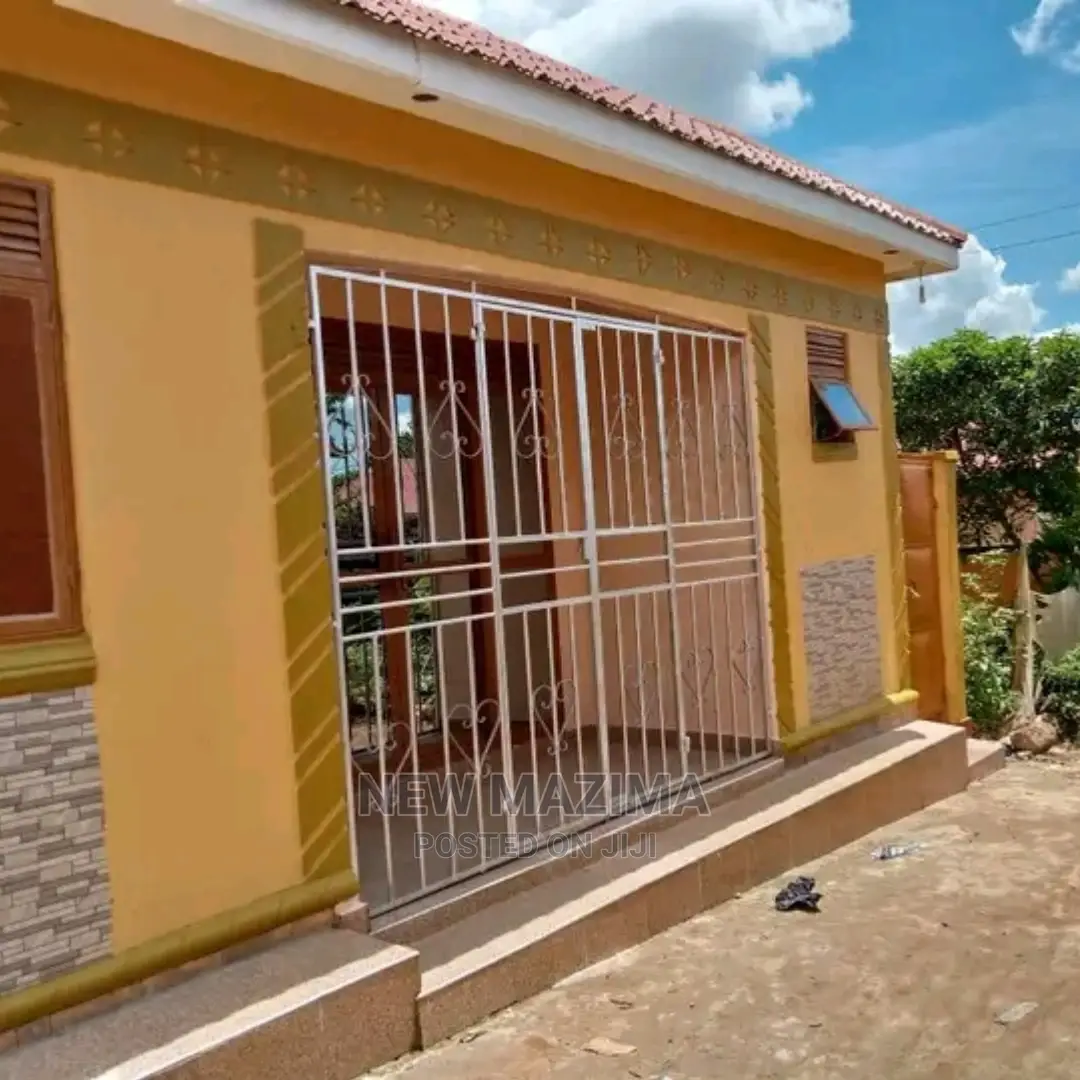 2bdrm House in Nansana Katokr, Central Division for Sale