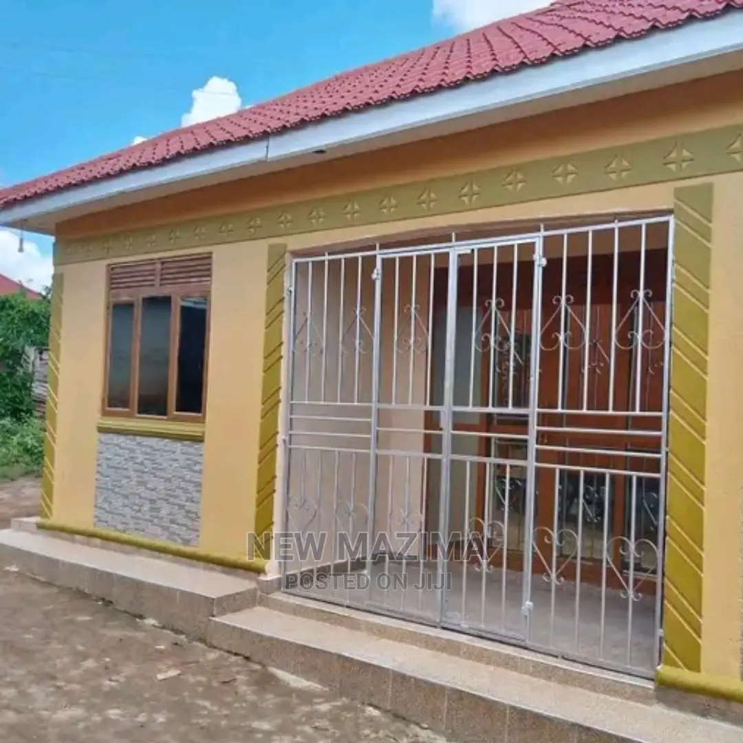 2bdrm House in Nansana Katokr, Central Division for Sale