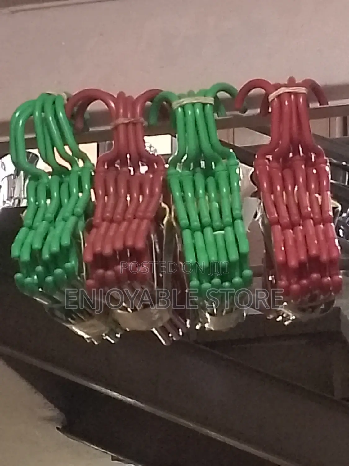 Clothes Hanger(12pcs) Hanger.