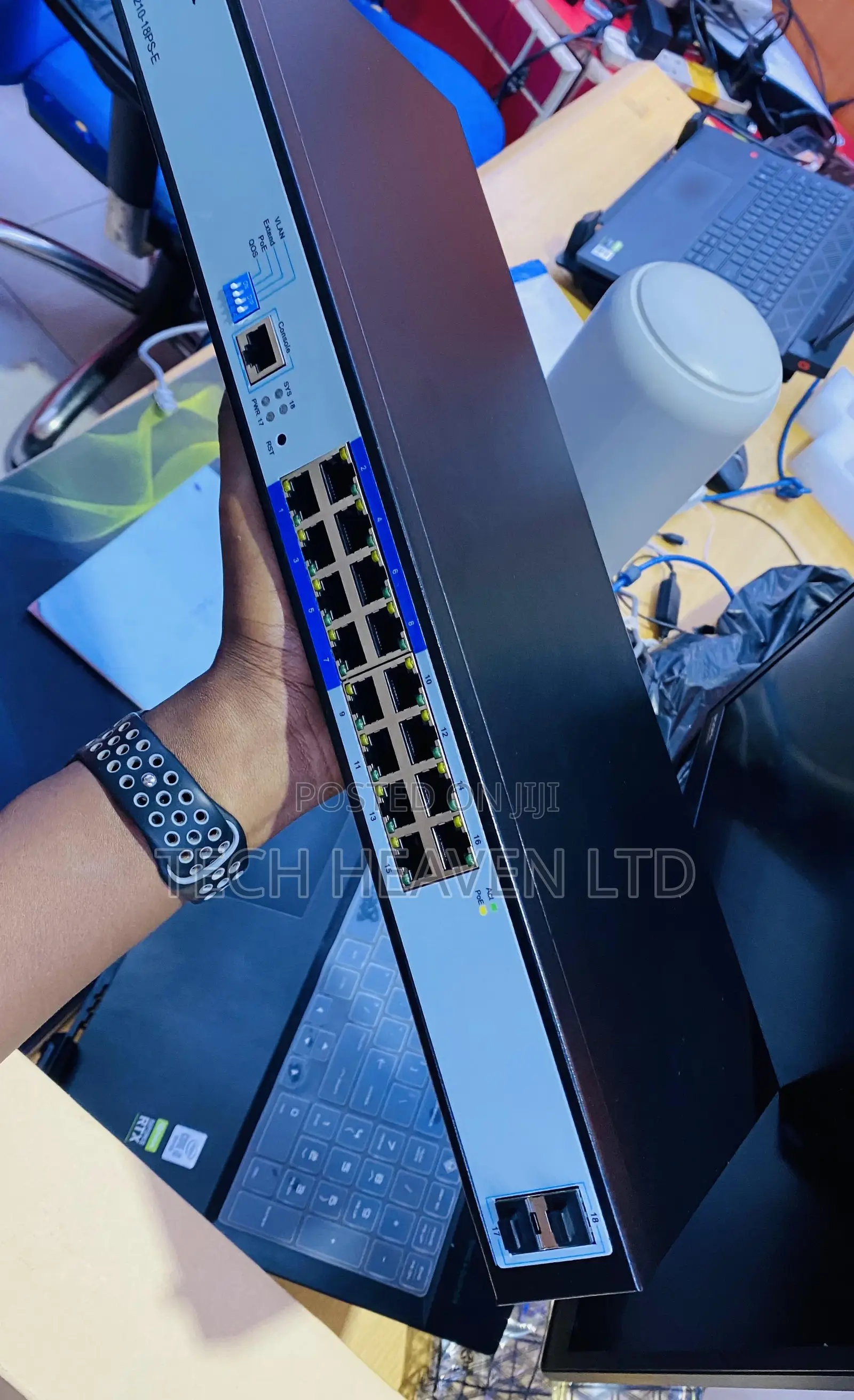 16 Port Poe Gigabit Smart Managed Switch - Dlink