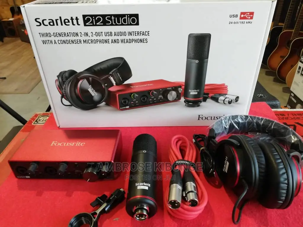 FOCUSRITE Scarlett 2i2 Studio 3rd Gen Audio Interface Bundle