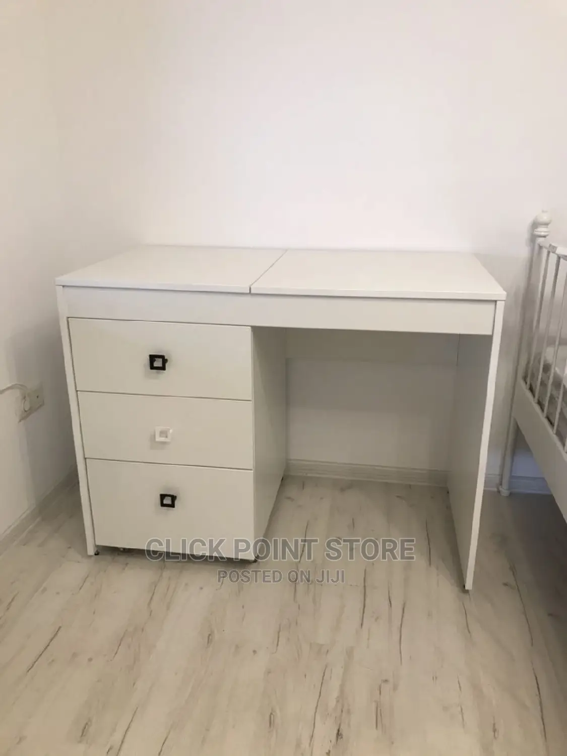 Office Table/White Office Table/ Office Tables/ Office Table