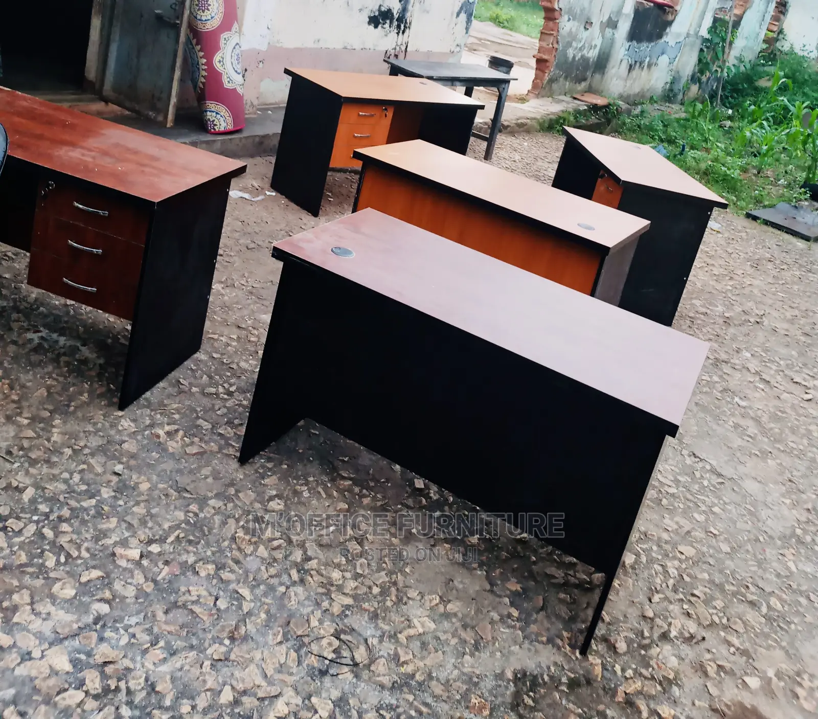 Brand New Office Desks/Tables