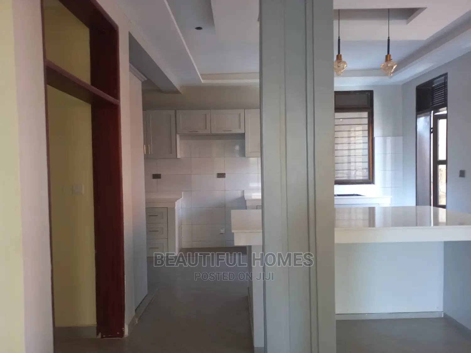 Furnished 6bdrm House in Kira for Sale